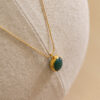 Collar plata, chapado en oro con piedra natural tallada 