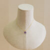 Collar corto de plata, chapado en oro, con piedra natural