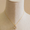 Collar corto de plata, chapado en oro, con piedra natural