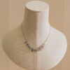 Collar de plata, chapado en oro, con piedras naturales 