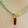 Collar engarzado a mano repleto de piedras naturales, plata chapado en oro 